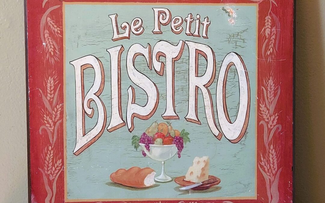Coral Elegance at Bistro 555: Pinkies Up, Flippers Down